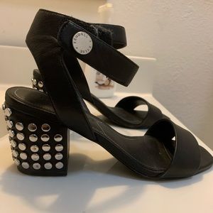 Kendall and Kylie block heels size 5.5